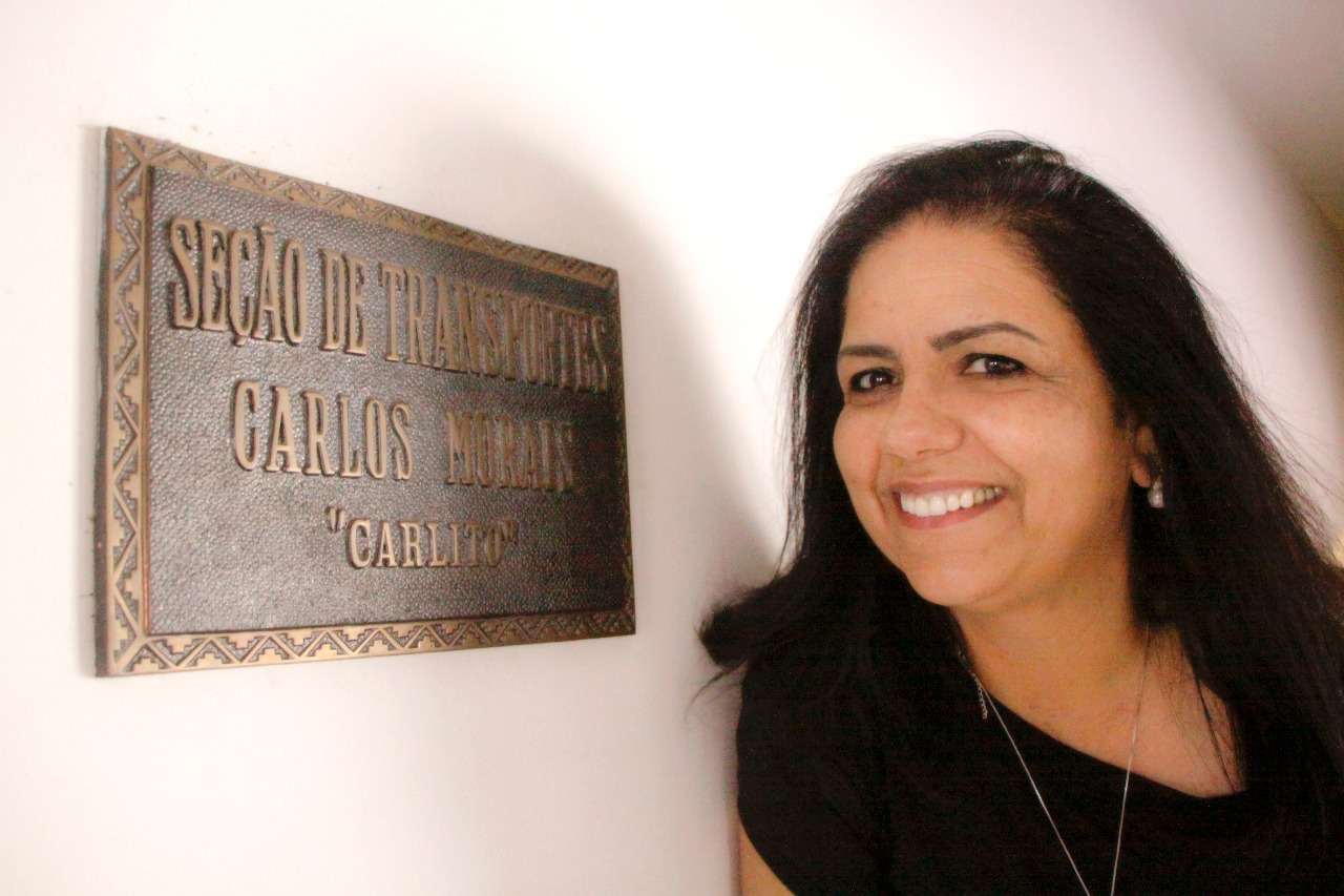Dia do Servidor: Jeanne Morais perpetua o amor do Seu Carlito pela UEPG