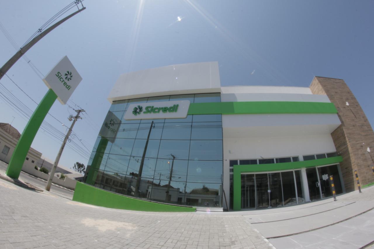 Sicredi Campos Gerais PR/SP inaugura novo prédio da agência em Palmeira