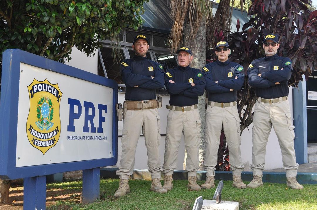 No Paraná, pai e três filhos compartilham as lutas e as glórias de ser um PRF