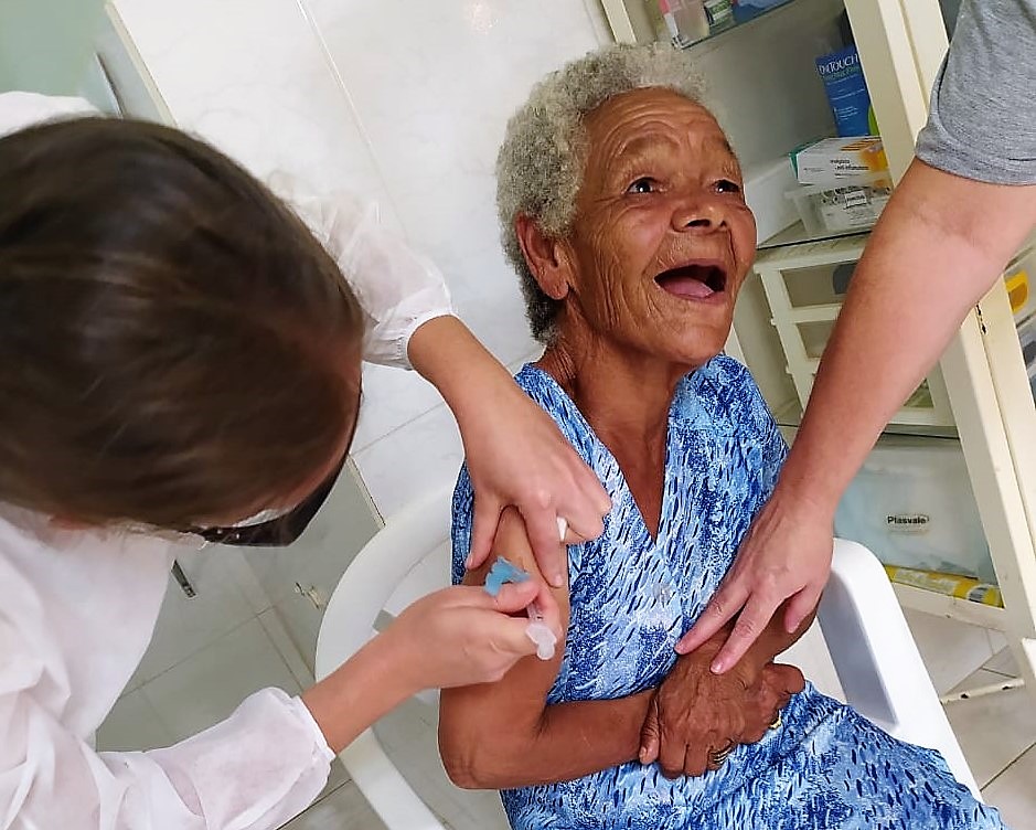 VACINAÇÃO: PG finaliza imunização dos profissionais da saúde e inicia aplicação nos idosos da ILPIs