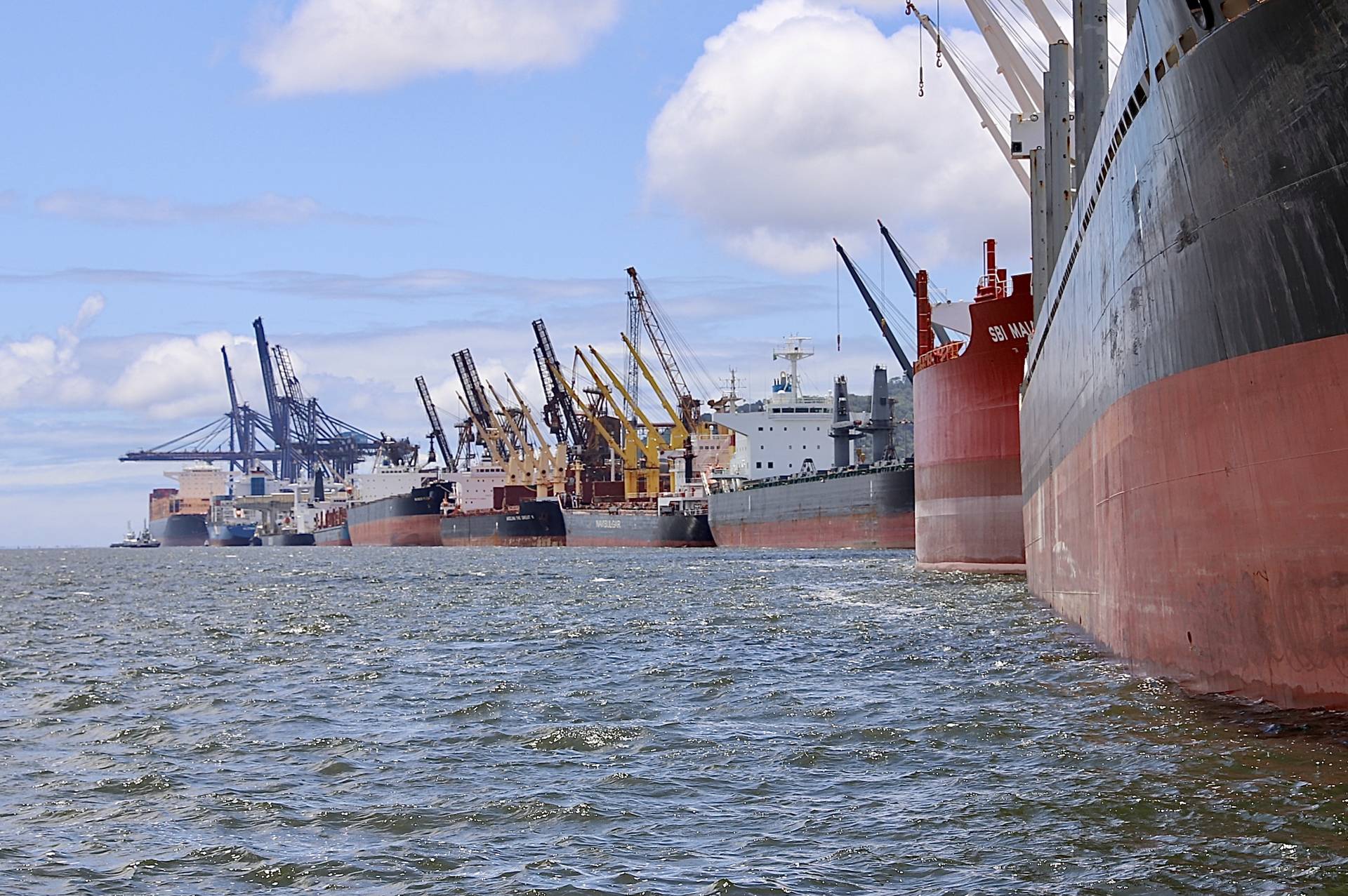 Portos movimentam 57 milhões de toneladas e consolidam recorde