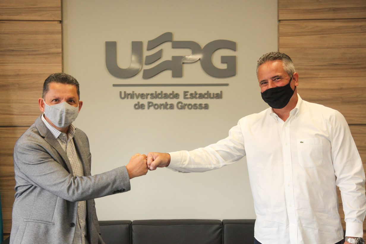 Reitor da UEPG recebe visita do novo Secretário de Turismo de Ponta Grossa