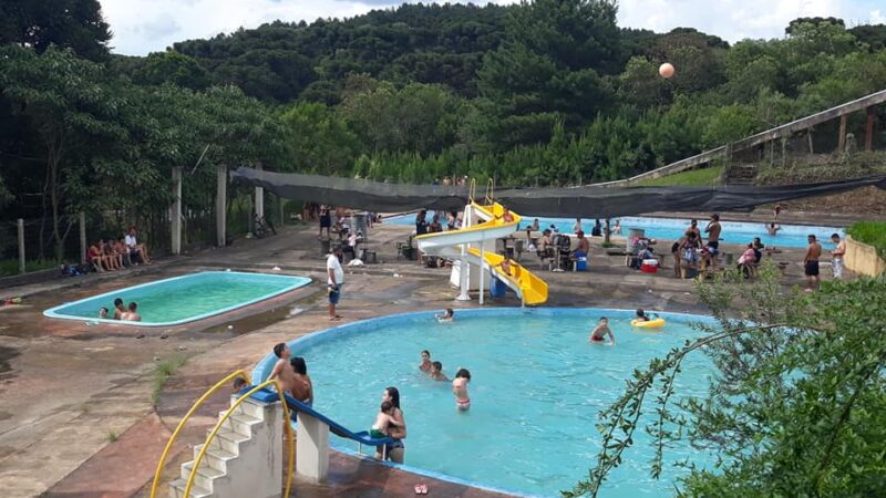 Decreto em Castro coloca os parques aquáticos na UTI