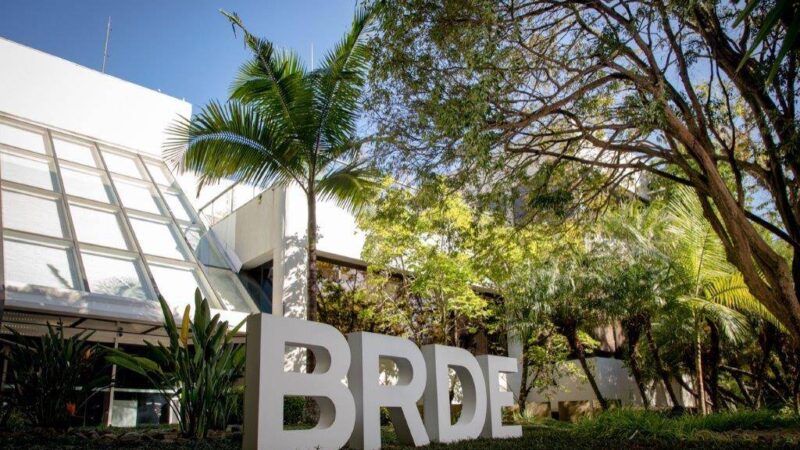 BRDE recebe US$ 4 milhões que beneficiam empresas paranaenses