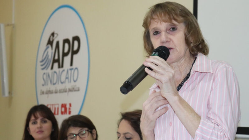 Deputada defende a prorrogação dos contratos de quase 10 mil funcionários PSS nas escolas até dezembro