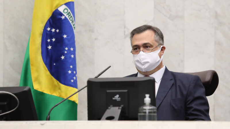 No Paraná, 30% das mortes por Covid-19 ocorreram em 2021, afirma Secretaria de Saúde
