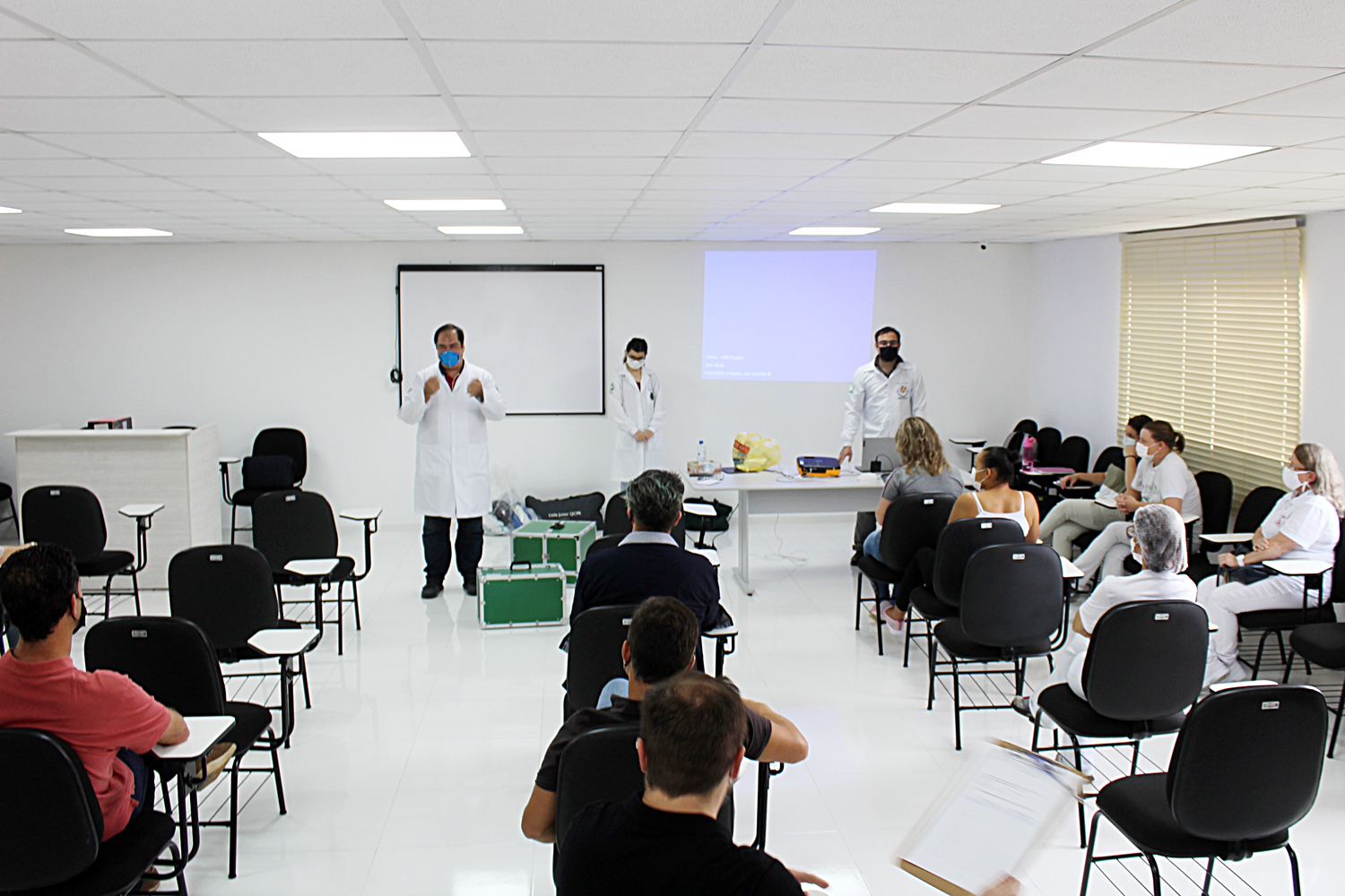 Profissionais da saúde participaram de treinamento para aperfeiçoar protocolo de atendimento da Covid-19 em Palmeira