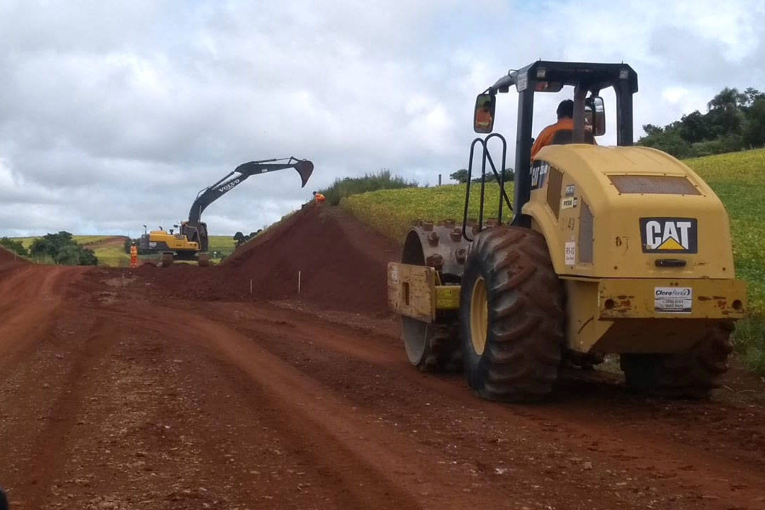 Obra de pavimentação da PR-239 entre Pitanga e Mato Rico é retomada