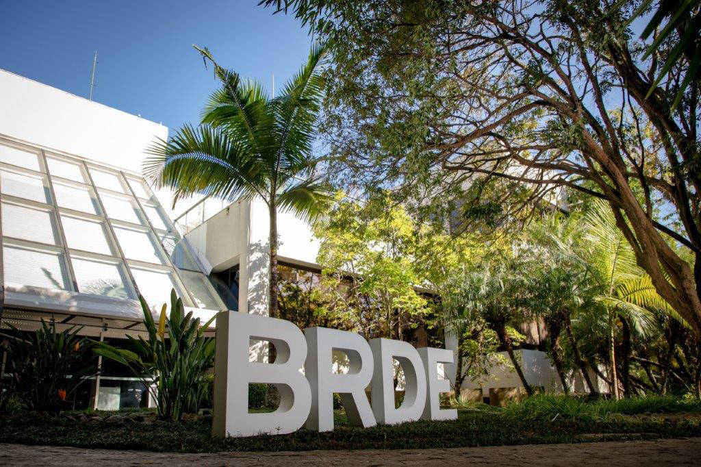 BRDE elevou contratações em 28,5% e investiu R$ 3,3 bilhões na região Sul