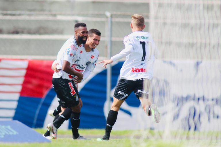 Com gol de Tibagi, Operário ganha do Paraná Clube pelo Paranaense