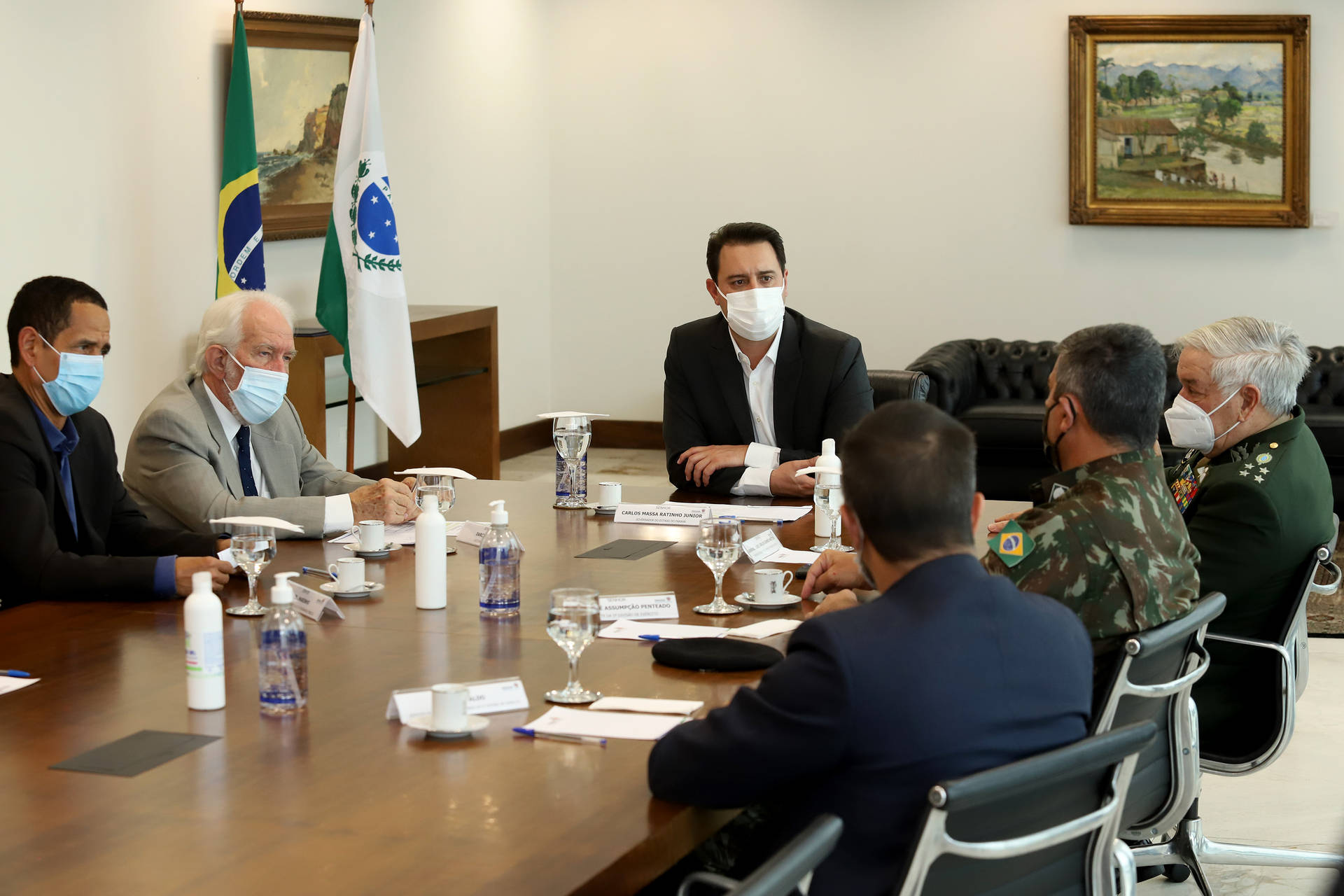 Governador apresenta ao presidente do Superior Tribunal Militar projeto da ESA em Ponta Grossa