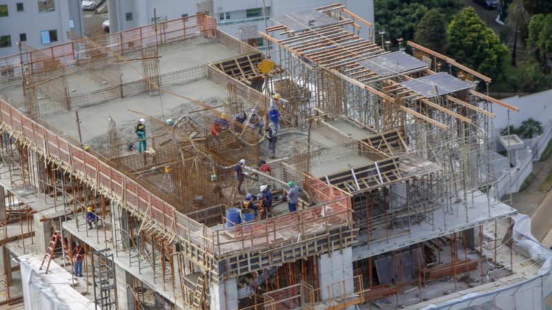 Com 11,6 mil contratações no Paraná, construção civil tem o melhor trimestre desde 2019