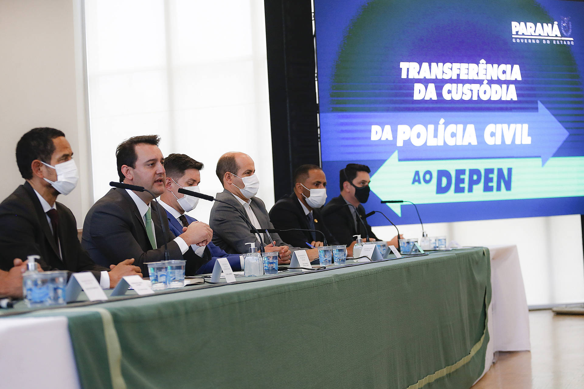 “A mudança de gestão carcerária vai transformar a segurança pública do Paraná”, diz Ratinho Junior