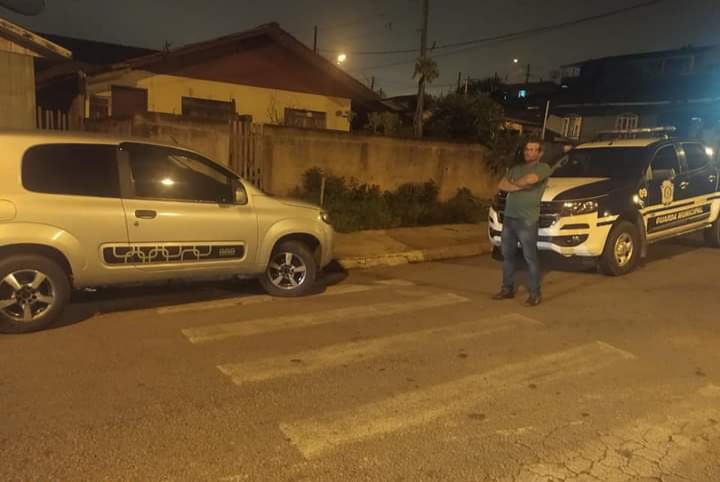 Guarda Municipal recupera Uno furtado no mesmo dia em Castro
