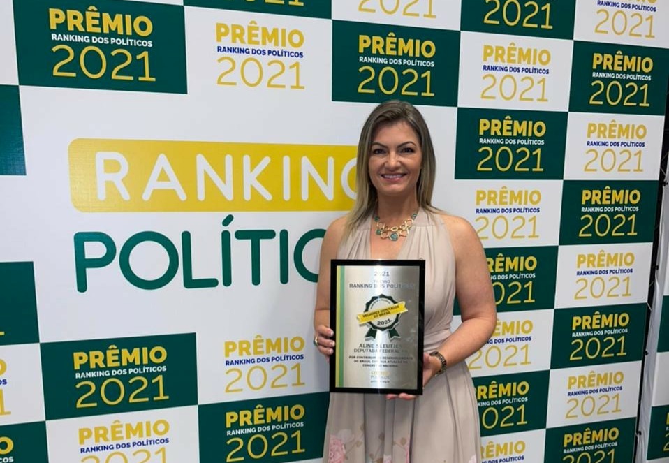 Deputada Aline Sleutjes recebe prêmio de ‘Melhores Deputados do Brasil’