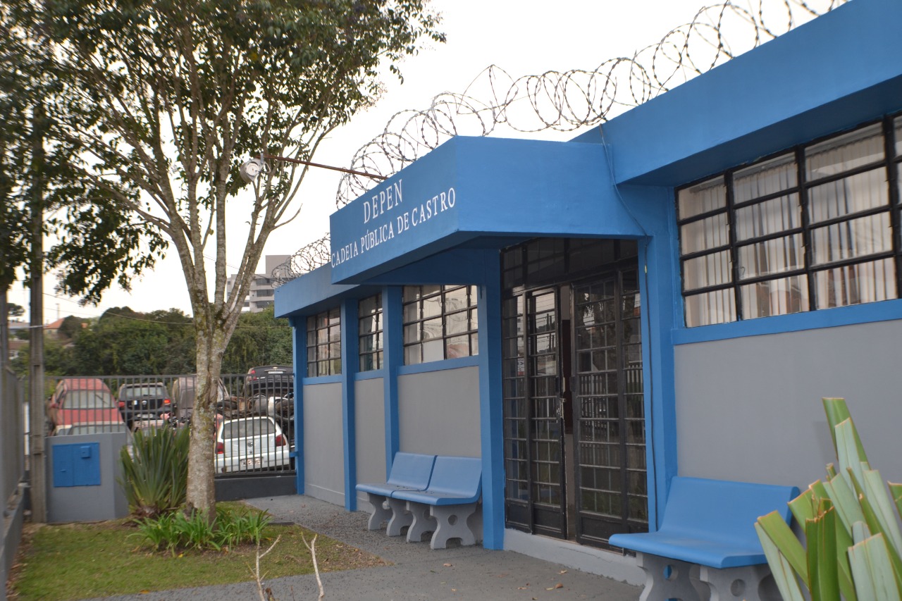 Detentos da Cadeia Pública de Castro voltam a receber visitas