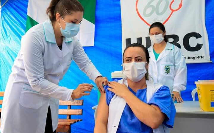 Tibagi completa 1 ano do início da vacinação contra a Covid-19