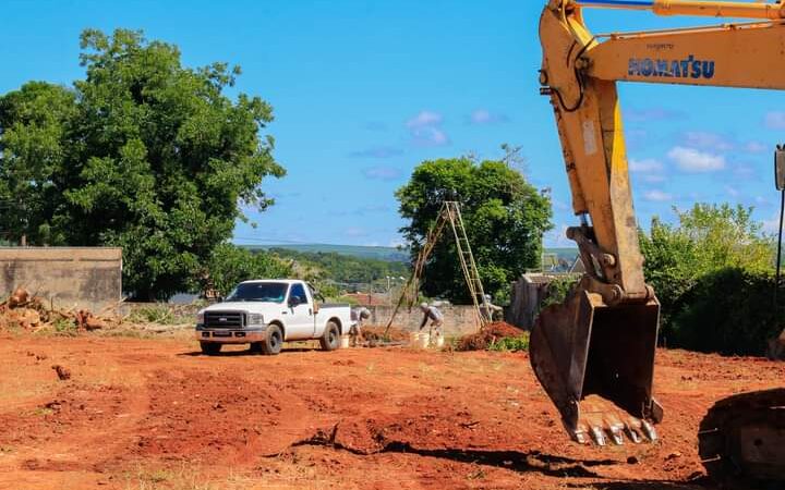 Prefeitura de Tibagi dá pontapé para a construção da Pré-Escola Aquarela