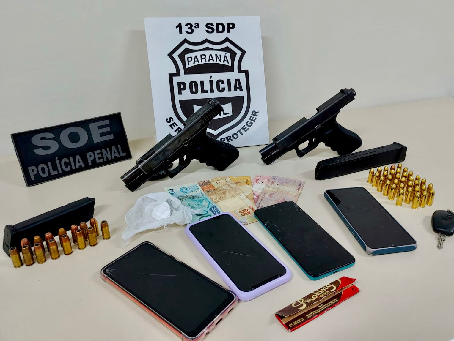 Polícia Civil de Ponta Grossa apreende armas de fogo e drogas