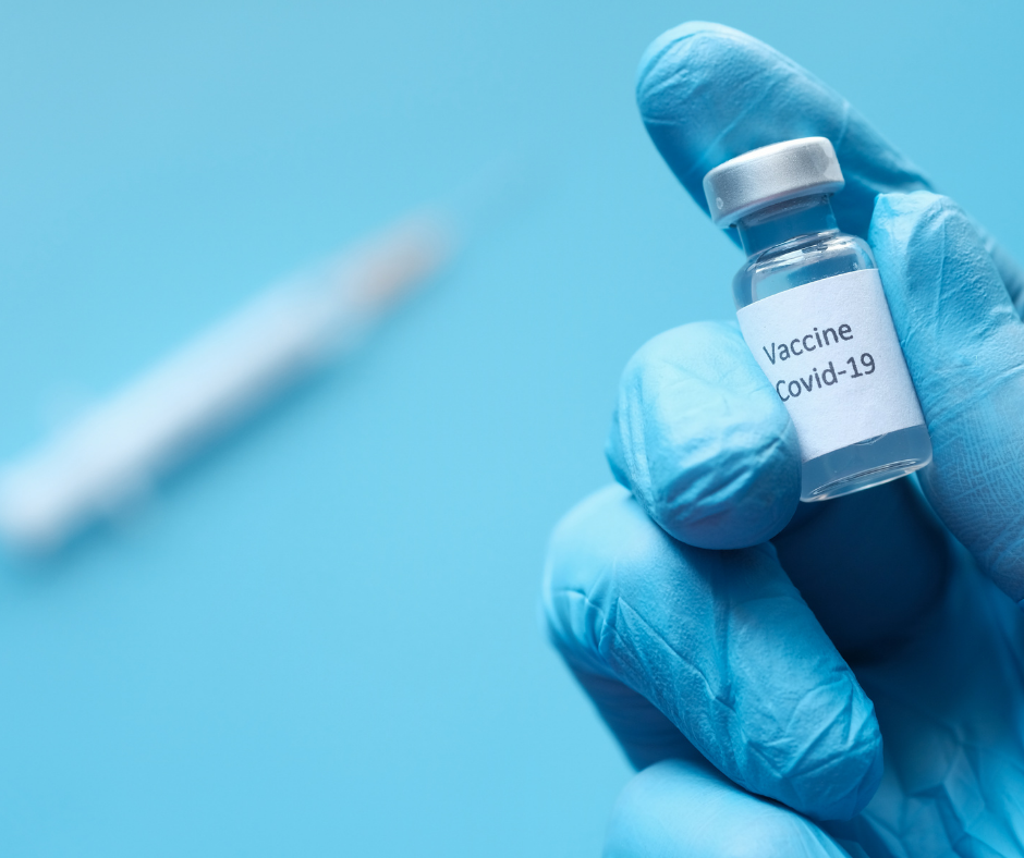 Aplicação da primeira dose da vacina contra Covid completa um ano, em Castro