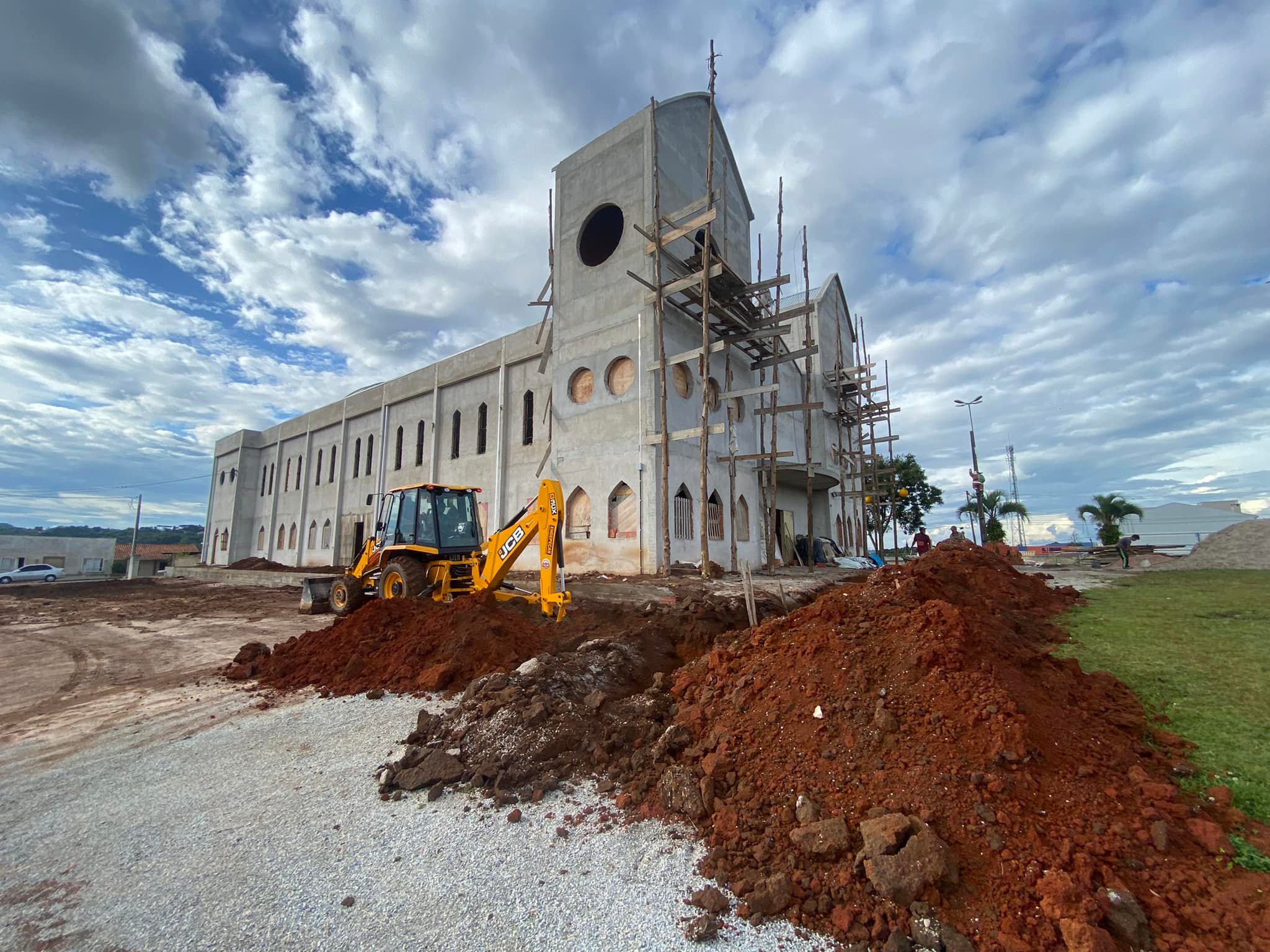 Paróquia Nossa Senhora do Perpétuo Socorro em Castro entra na fase de acabamento