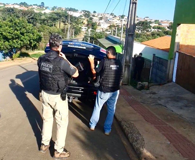 Polícia Civil em Ponta Grossa prende dois por tráfico de drogas