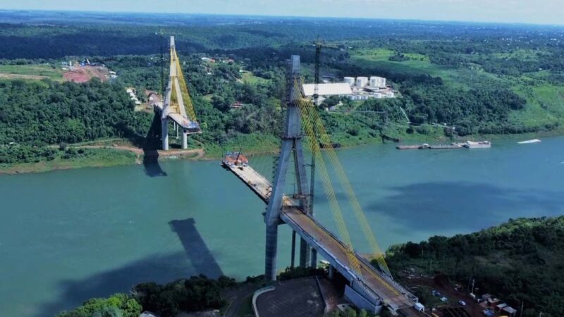 Obra da Ponte da Integração Brasil-Paraguai chega a 82% de execução
