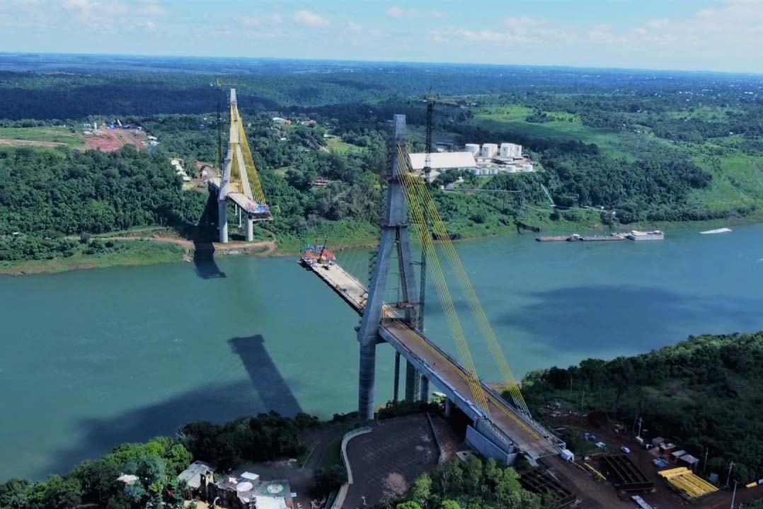 Obra da Ponte da Integração Brasil-Paraguai chega a 82% de execução