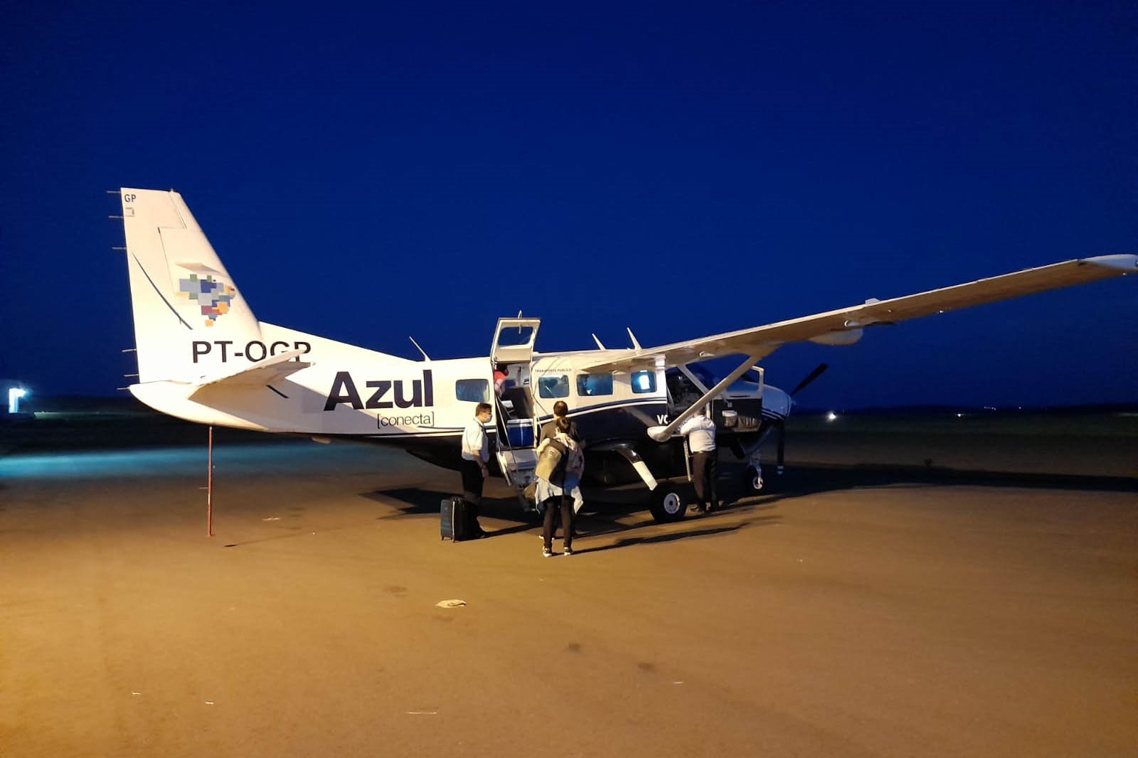 Voe Paraná conecta cidades e gera negócios e triplica operação aérea no Estado