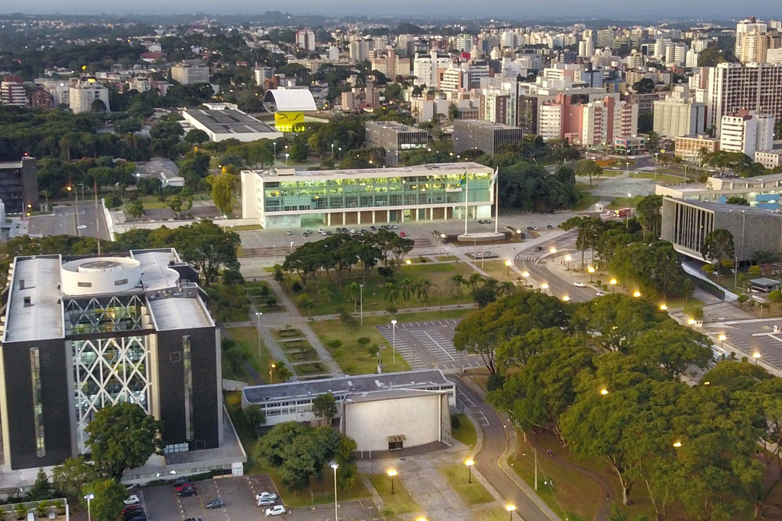Aprovação de lei federal sobre ICMS vai causar rombo bilionário nas contas do Paraná