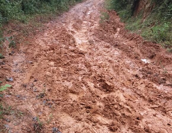 Chuvas tornaram parte das estradas do interior intransitáveis
