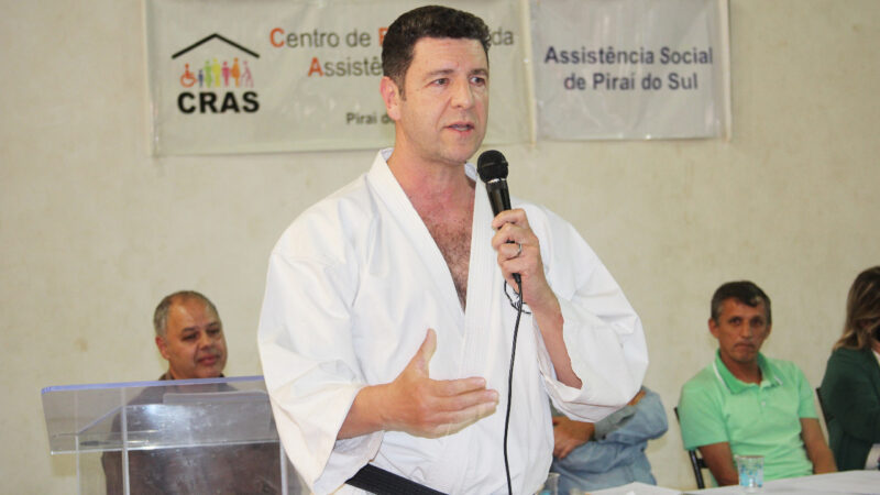 CMPS entrega Moção de Aplausos a Guilherme Carollo, sensei idealizador do projeto “Karatê Piá no Esporte”