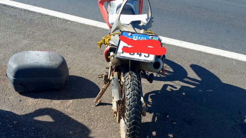 Colisão traseira deixa motociclista ferido na PR-151