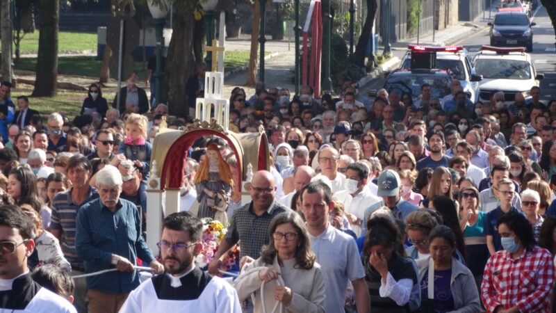 Procissão e missa solene marcaram o dia de Sant’Ana em Ponta Grossa