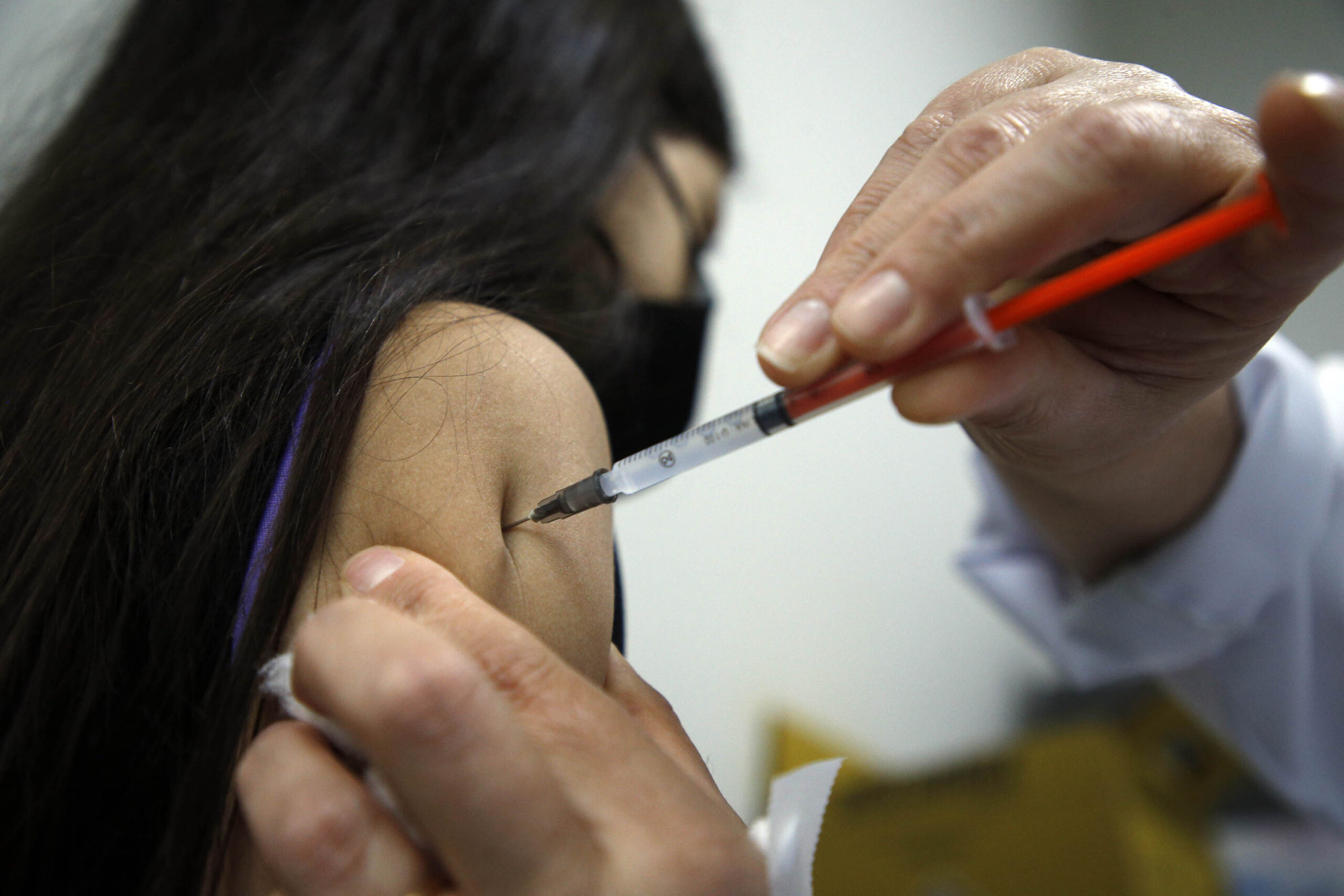 Unidades municipais de saúde farão mutirão de vacinação no Paraná neste sábado