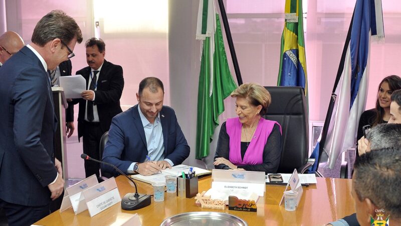 Daniel Milla assume a prefeitura de Ponta Grossa em substituição a Elizabeth