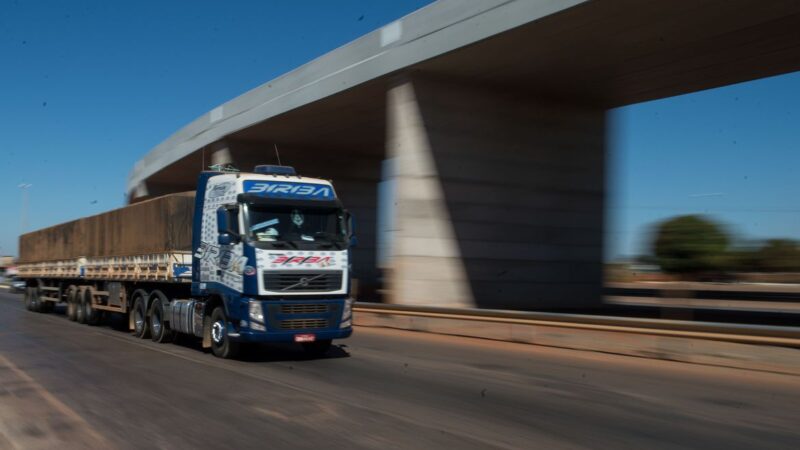 Pagamento do segundo lote do benefício emergencial a caminhoneiros autônomos começa em setembro