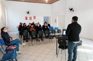 Assistência Social promove curso de formação para conselheiros e adolescentes em Palmeira