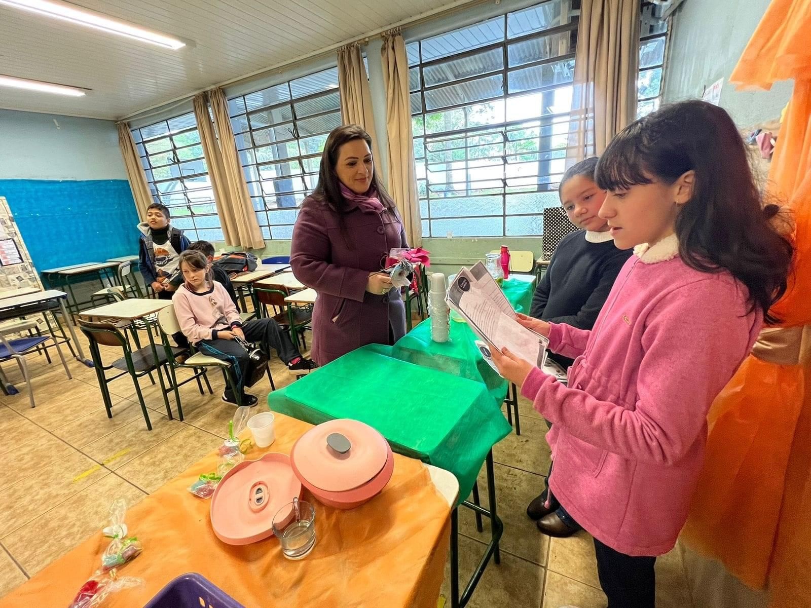 Empreendedorismo, arte e radialismo na sala de aula