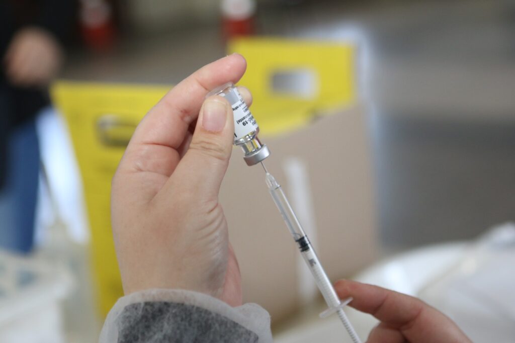 Vacina bivalente contra a Covid-19 está disponível