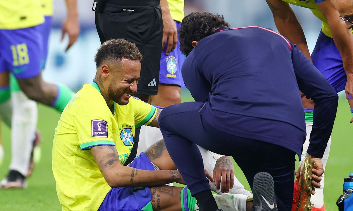 Copa do Mundo: Neymar e Danilo estão fora do jogo contra a Suíça