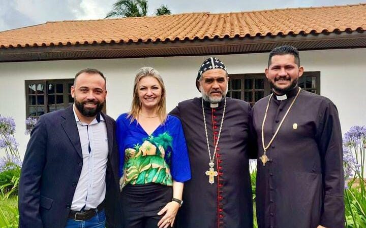 Padre Kelmon visita movimento em Castro e convida Aline Sleutjes para presidir o ‘Mais Brasil’