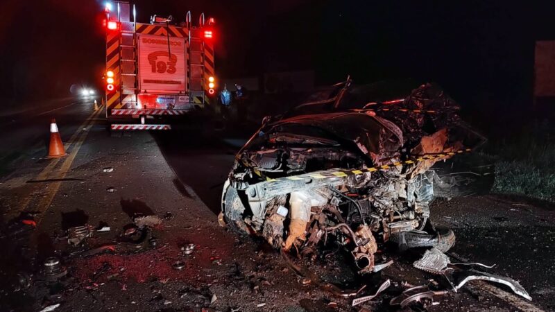 Motorista de Strada morre após bater de frente com bitrem na estrada para a Castrolanda