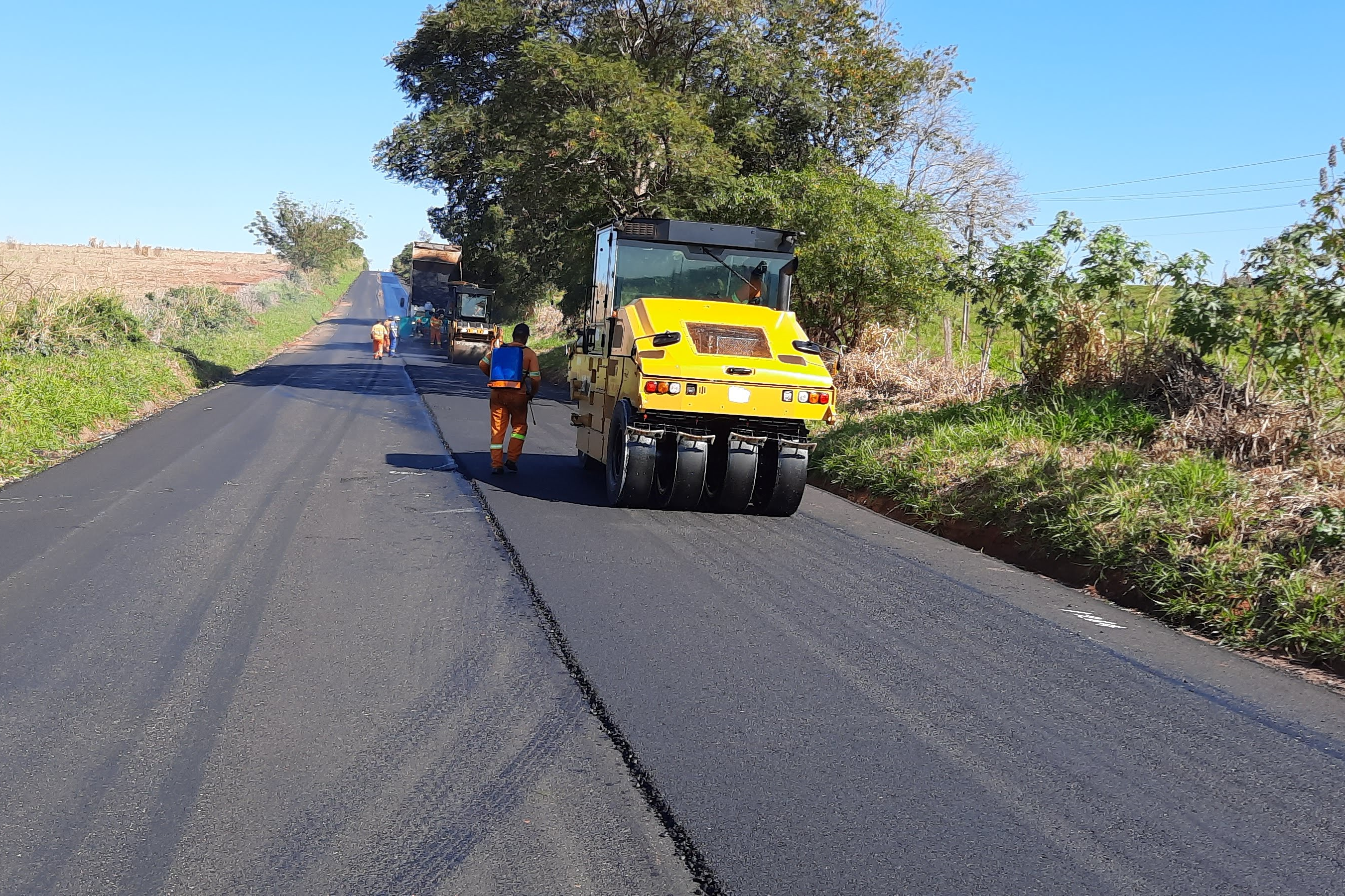 Governo prepara investimento em 922 km de rodovias de três regiões do Paraná
