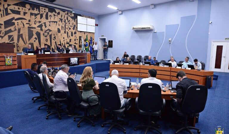 Partidos de esquerda em Ponta Grossa se manifestam favoráveis a aumento de cadeiras na câmara municipal