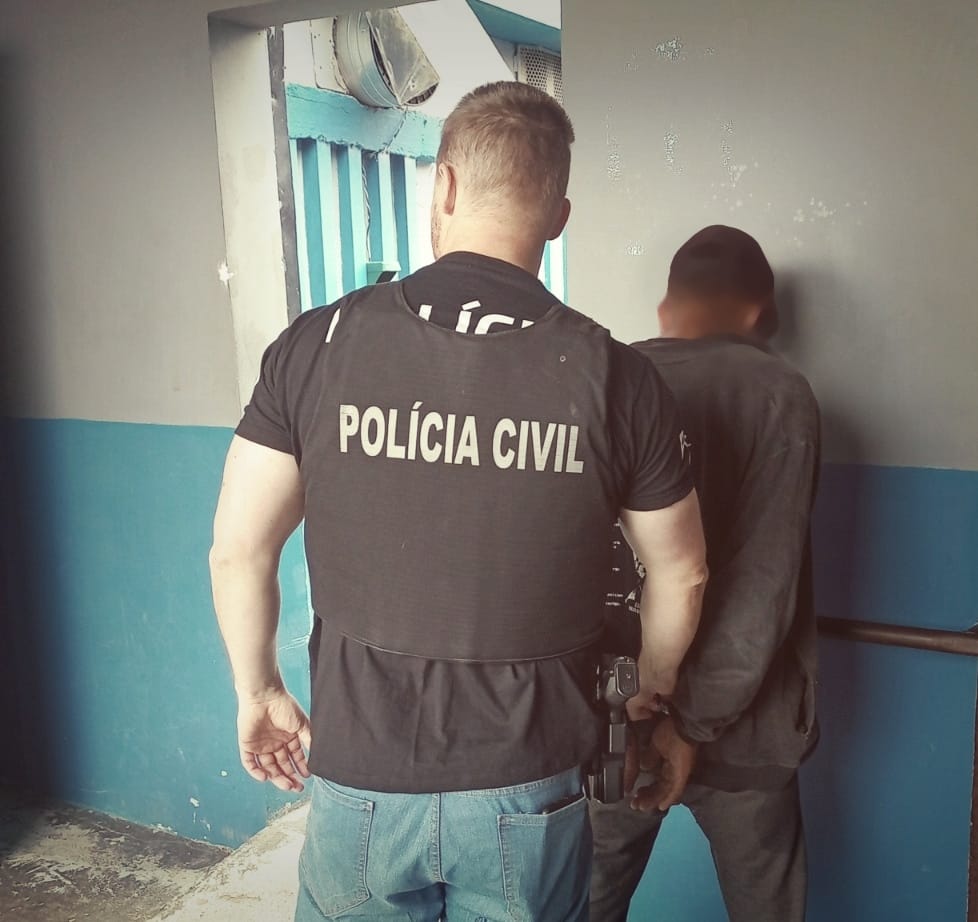 Polícia Civil de Castro prende homem suspeito de cometer assalto a salão de beleza