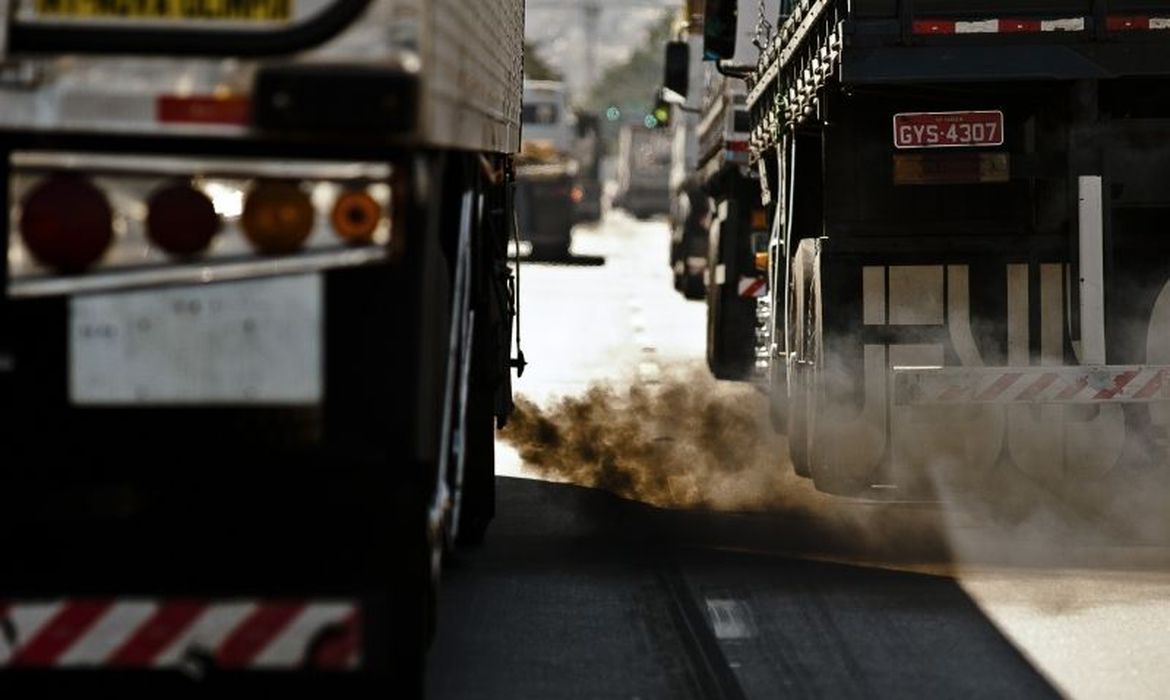 Governo define redução de gases de efeito estufa dos combustíveis