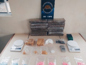 Em ações distintas, Polícia Militar apreende quase 15 quilos de drogas na região