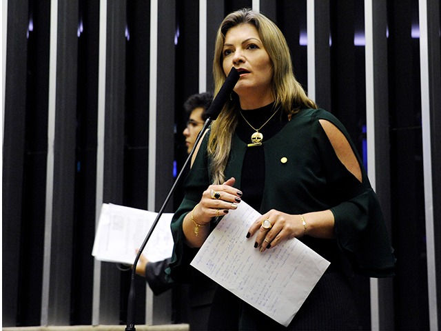 Aline Sleutjes fez história em Brasília