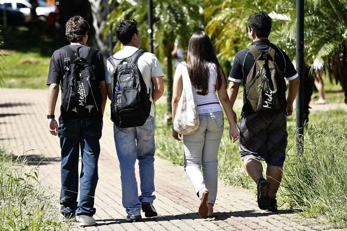 Sisu seleciona 4.446 candidatos para as universidades estaduais do Paraná